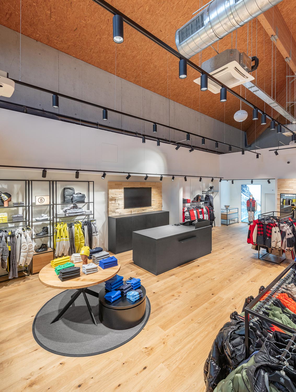 Hoffmann Interior Referenz – Bogner Stores