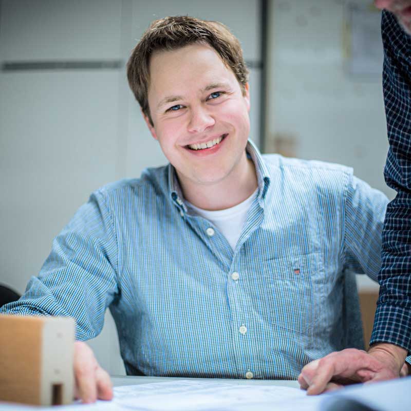 Henning Benker – Betriebsleitung Produktion – Hoffmann Interior