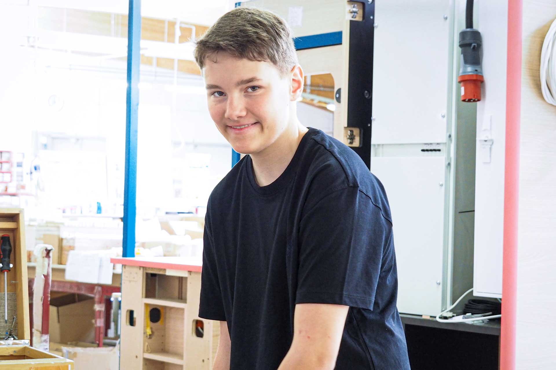 Maximilian Hessel – Produktion – Hoffmann Interior
