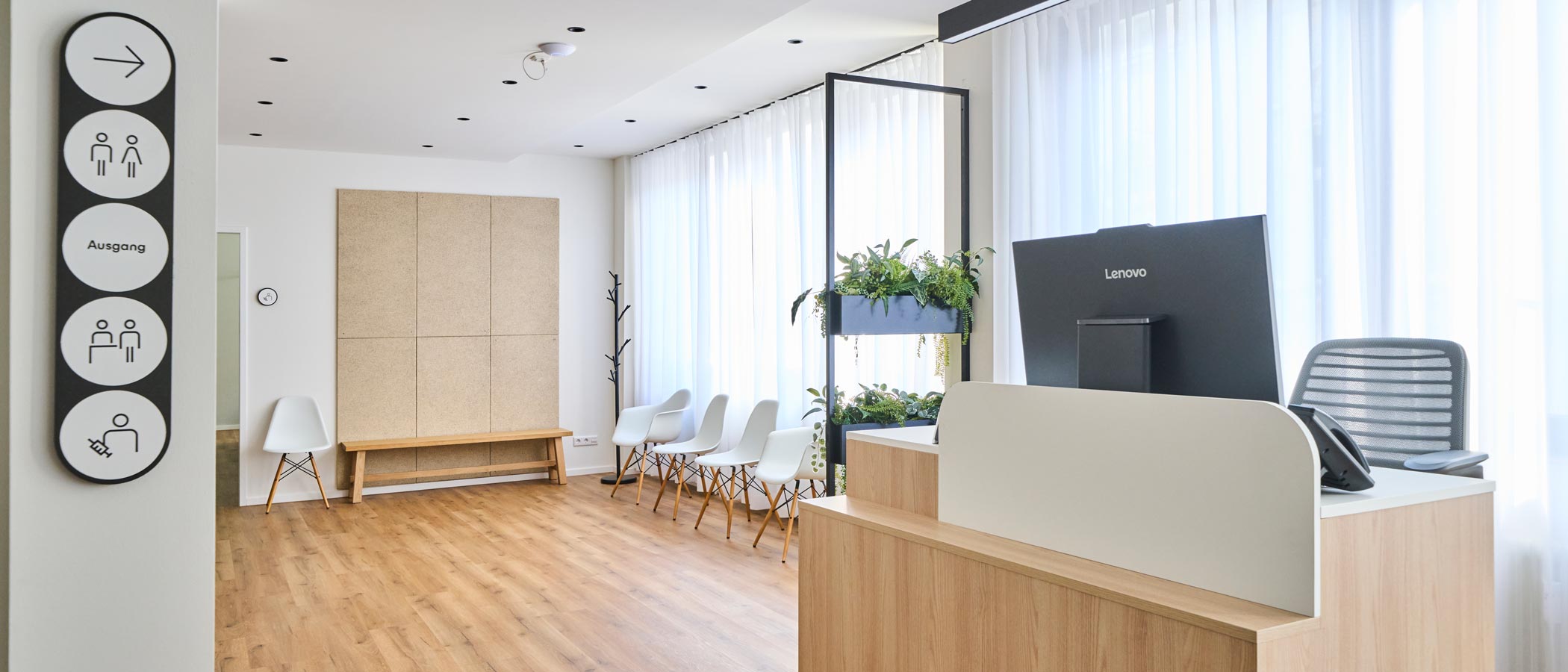 Avi Medical – 33 moderne Hausarztpraxen an sechs Standorten umgesetzt – Hoffmann Interior