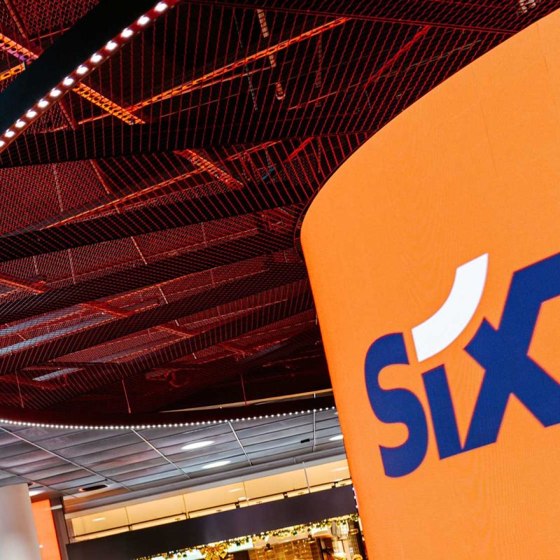 Sixt GmbH & Co. Autovermietung KG – Über 20 Filialen in markantem Orange – Hoffmann Interior